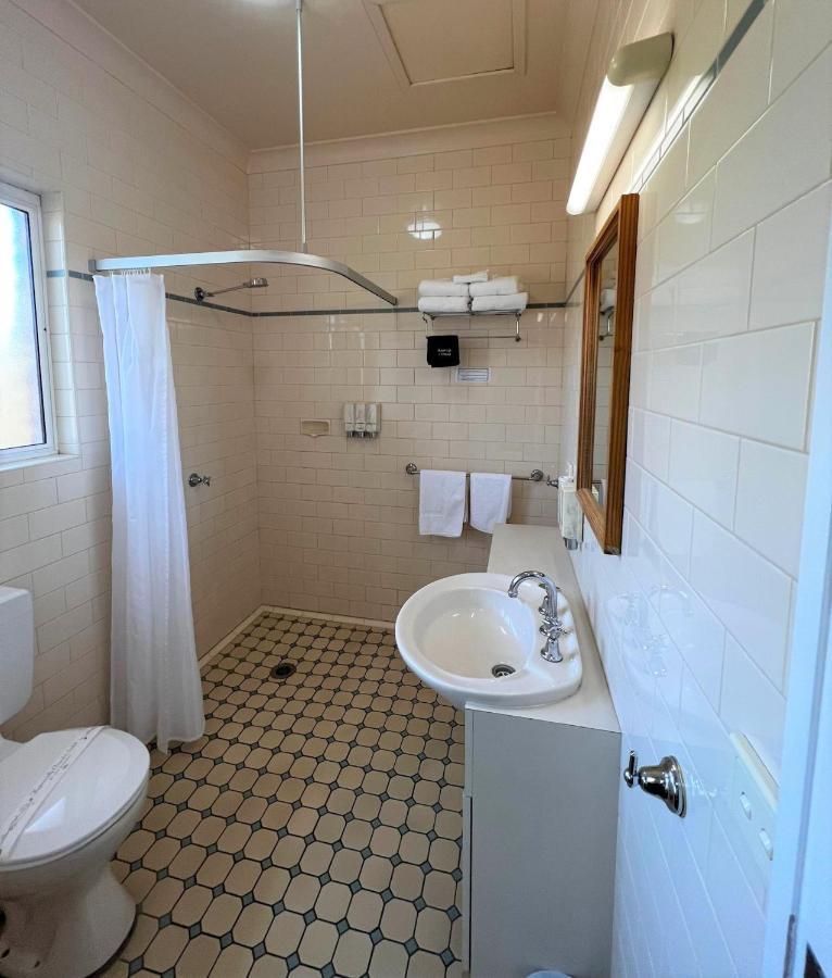 Tumbarumba Motel & Elms Restaurant Esterno foto