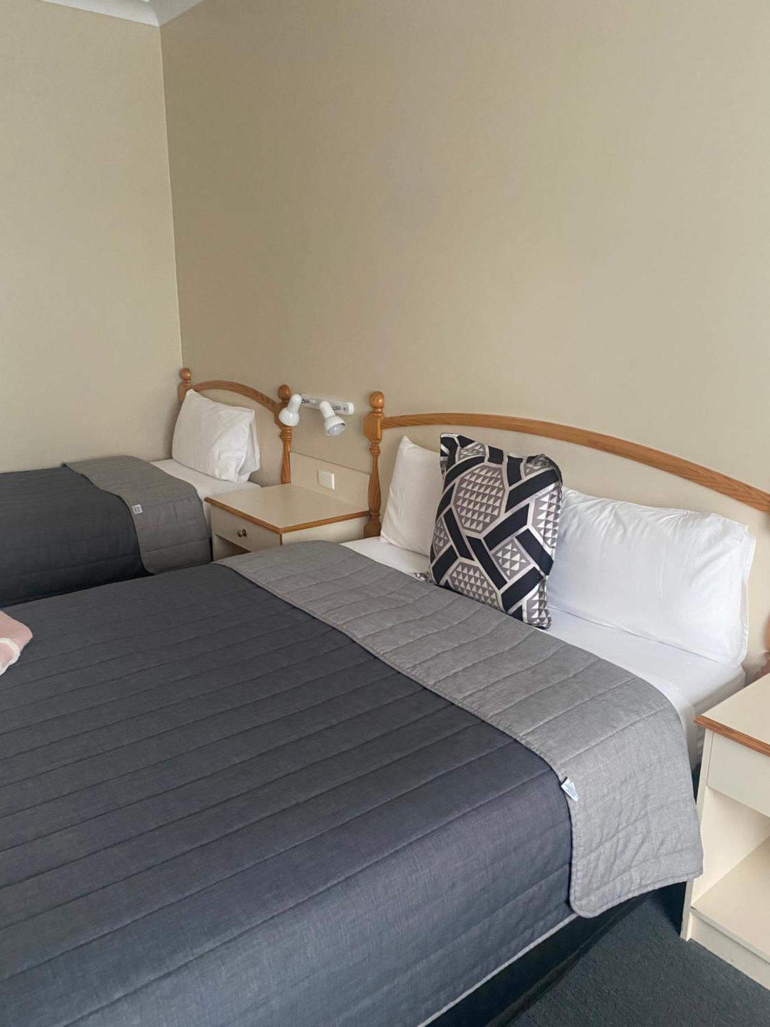 Tumbarumba Motel & Elms Restaurant Esterno foto